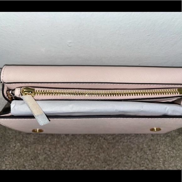 Michael Kors Crossbody - Picture 3 of 3